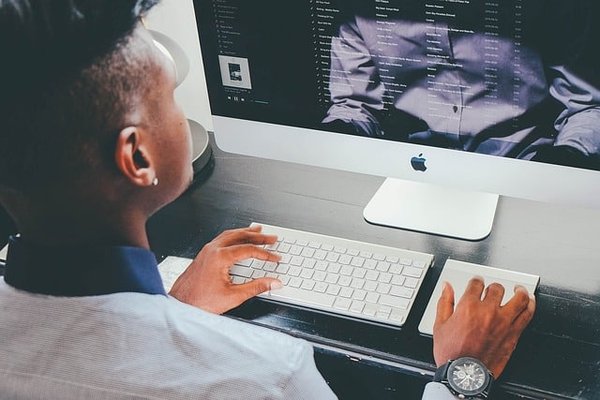 Optimisation du parcours client en ligne : Les clés d'une expérience utilisateur réussie